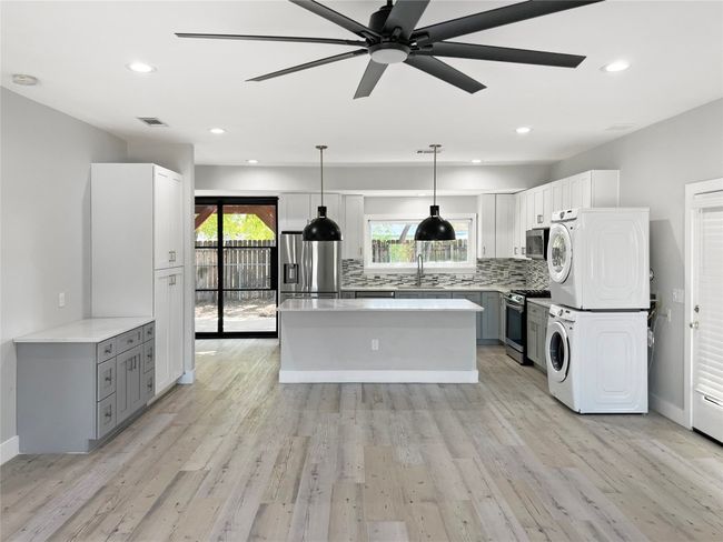 9614 Newfoundland Cir, House other with 3 bedrooms, 2 bathrooms and 2 parking in Austin TX | Image 10