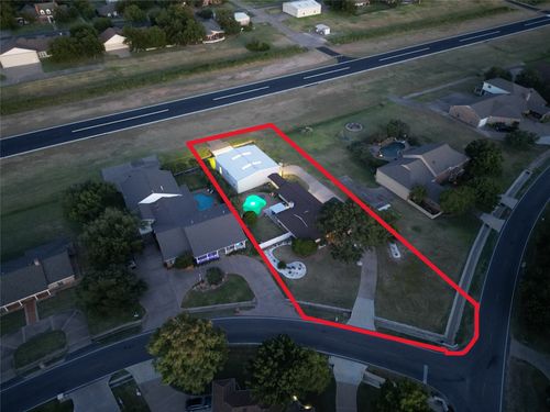 9023 Woodlawn Dr, Granbury, TX, 76049-4406 | Card Image