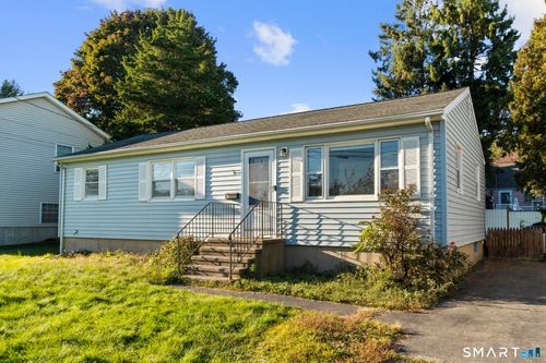 56 Warfield Street, Milford, CT, 06461 | Card Image