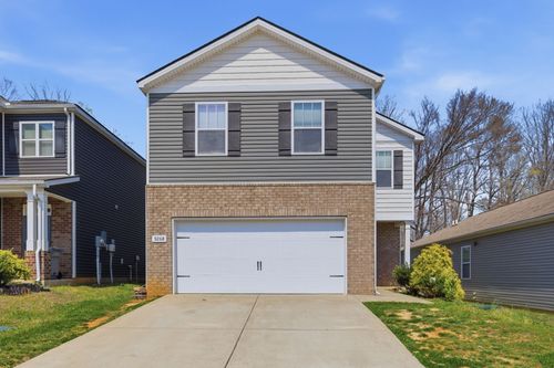 9268 War Eagles Way, Ashland City, TN, 37015-1472 | Card Image