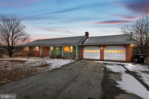 13 Allendale Rd, SHOEMAKERSVILLE, PA, 19555-9518 | Card Image