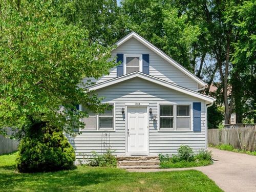 1006 Pine St, Fox River Grove, IL, 60021-1728 | Card Image