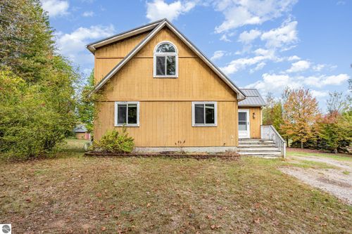 1119 El Camino Grande, Lake Isabella, MI, 48893-9600 | Card Image