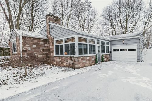 117 Torrington Dr, Rochester, NY, 14618-2011 | Card Image