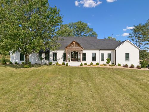 418 Rutherford Ln, Columbia, TN, 38401-5079 | Card Image