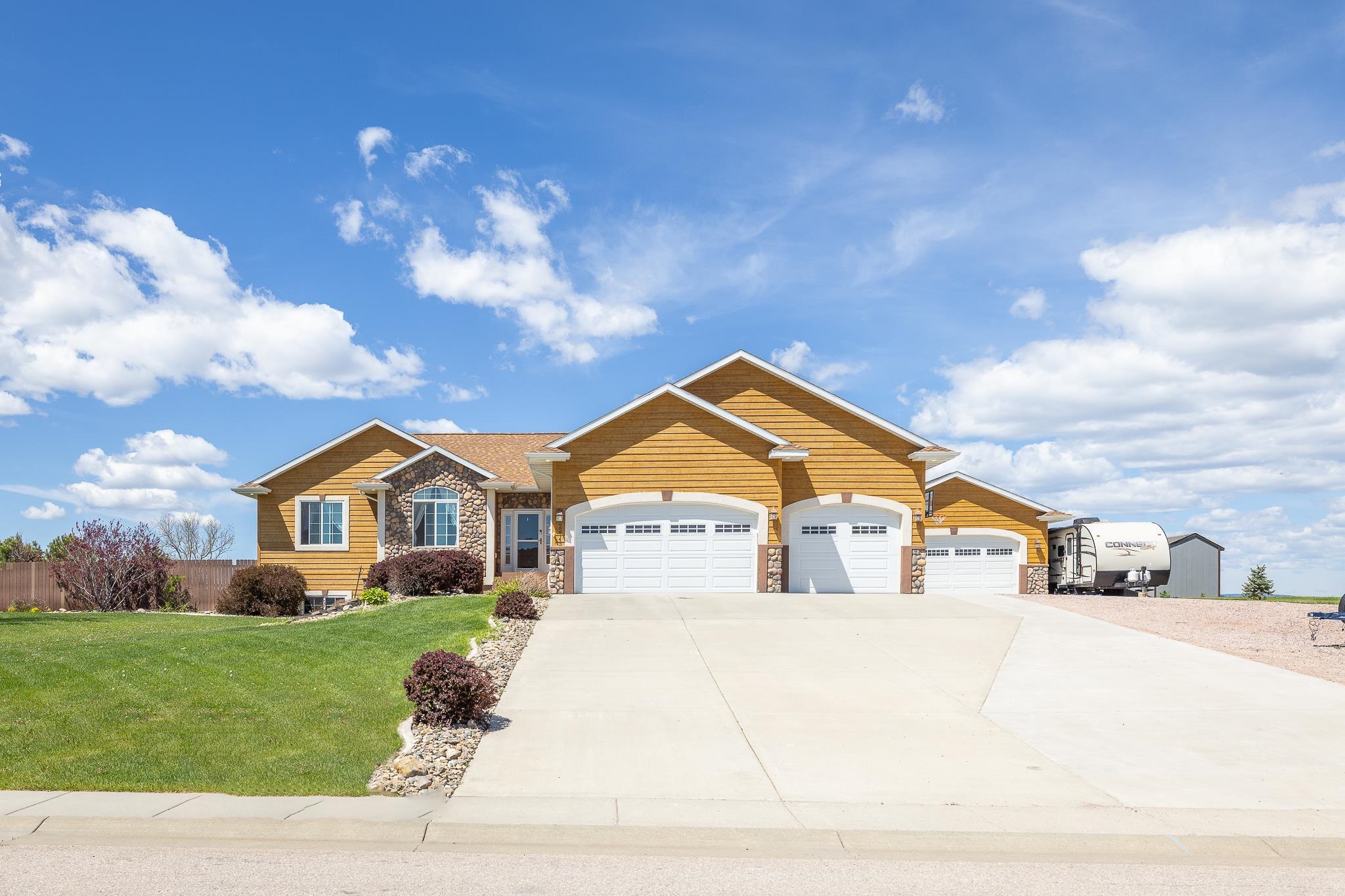 Pickarts Ln, Box Elder, SD 57719