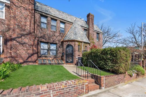 6204 Ellwell Cres, Rego Park, NY, 11374-4838 | Card Image