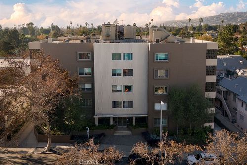 apt-202-531 N Rossmore Ave, Los Angeles, CA, 90004-2434 | Card Image