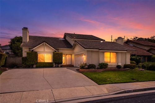 13792 Christian Barrett Dr, Moorpark, CA, 93021-2802 | Card Image