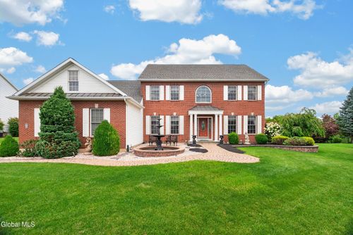 14 Ridgefield Way, Watervliet, NY, 12189-1668 | Card Image