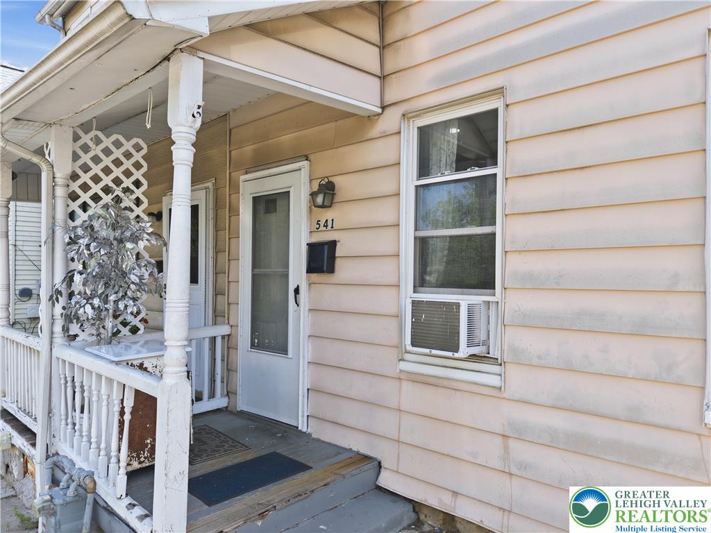 Residential in Fountain Hill Boro 4