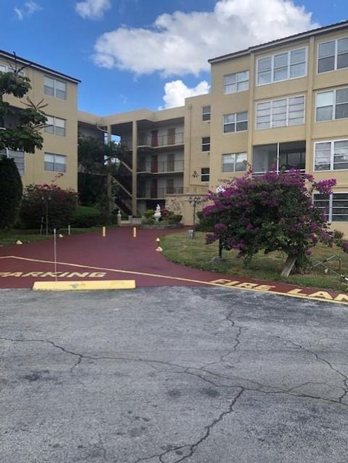 apt-209-2801 Somerset Dr, Lauderdale Lakes, FL, 33311-1929 | Card Image