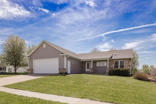 905 Heather Ln, Platteville, WI, 53818-1417 | Card Image
