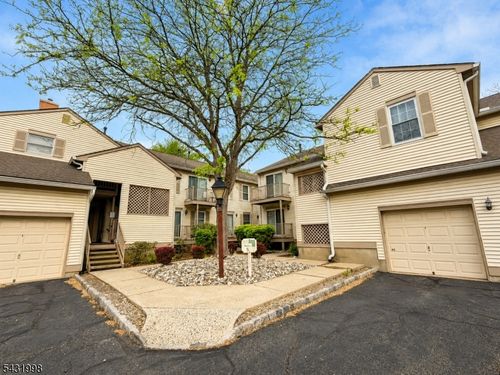 46 Commonwealth Dr, Basking Ridge, NJ, 07920-3061 | Card Image
