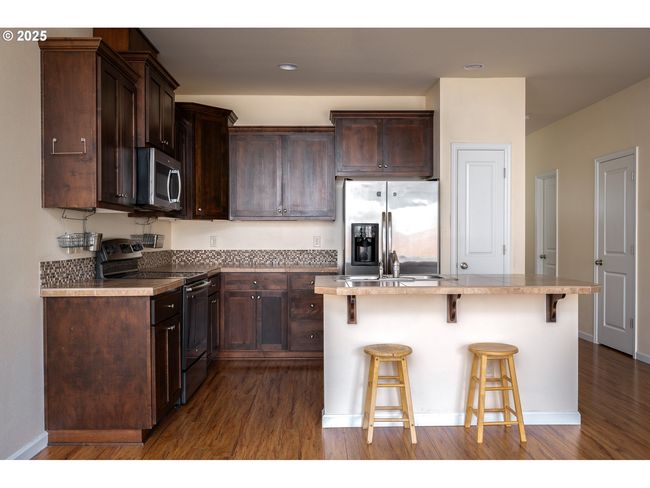 15264 Se Eckert Ln, House attached with 3 bedrooms, 3 bathrooms and 1 parking in Damascus OR | Image 4