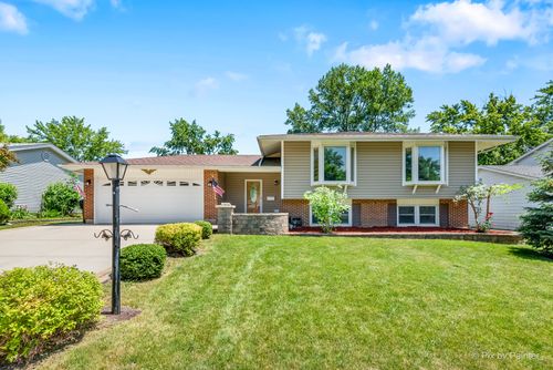 4145 Winston Dr, Hoffman Estates, IL, 60192-1744 | Card Image