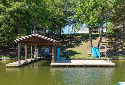 390 Coosa Island Rd, Cropwell, AL, 35054-4718 | Card Image
