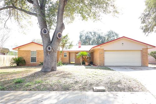 1304 Ebony Cir, Alice, TX, 78332-3111 | Card Image