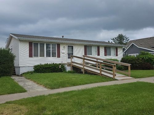 1404 4th Avenue Avenue, Belle Plaine, IA, 52208 | Card Image