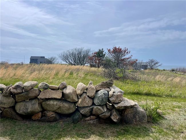 899 Cooneymus Rd, House other with 5 bedrooms, 4 bathrooms and 4 parking in Block Island RI | Image 27