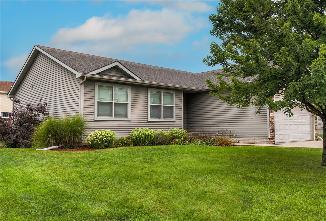 Green Hills Dr, Norwalk, IA 50211