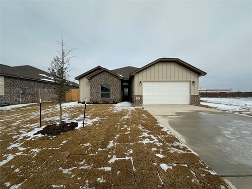 712 Eagle Crest Dr, Salado, TX, 76571-6687 | Card Image