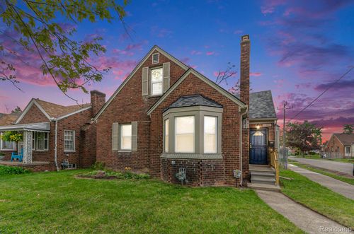 18900 Asbury Park, Detroit, MI, 48235-3009 | Card Image