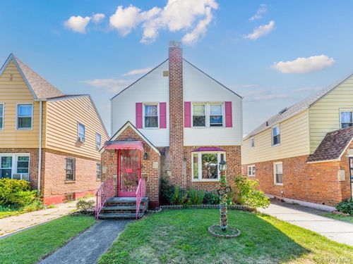 13049 217th St, Laurelton, NY, 11413-1230 | Card Image