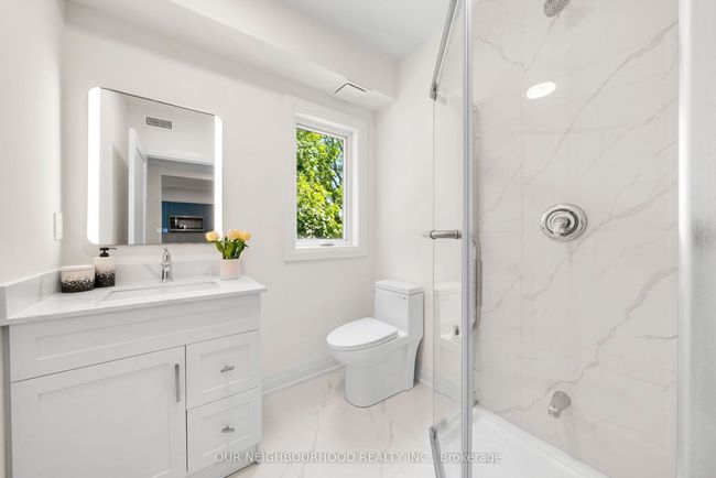 146 Celina St, House attached with 7 bedrooms, 6 bathrooms and 3 parking in Oshawa ON | Image 12