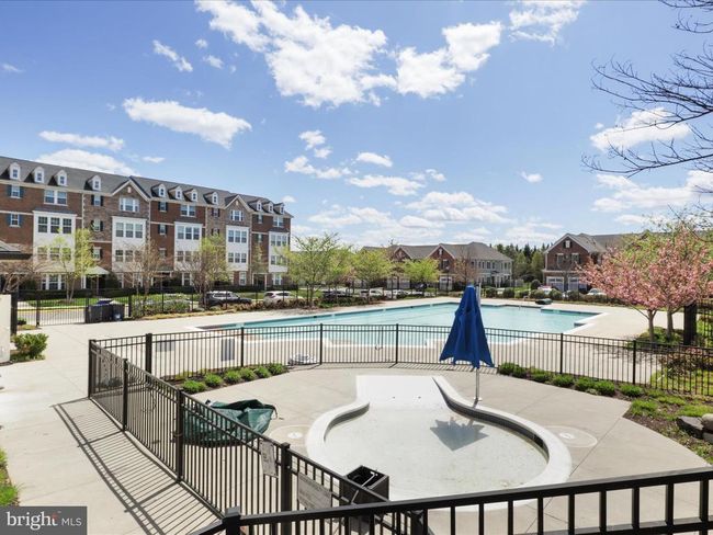 43965 Eastgate View Dr, Townhouse with 4 bedrooms, 3 bathrooms and null parking in CHANTILLY VA | Image 65