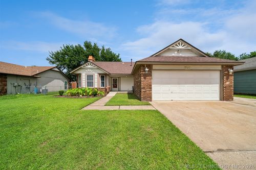 17673 S Tacoma St, Mounds, OK, 74047-4703 | Card Image