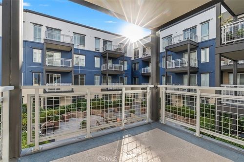 202-150 The Promenade N, Long Beach, CA, 90802-3143 | Card Image