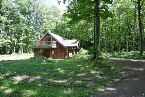 77545 W Maple Hill Rd, Washburn, WI, 54891-4856 | Card Image