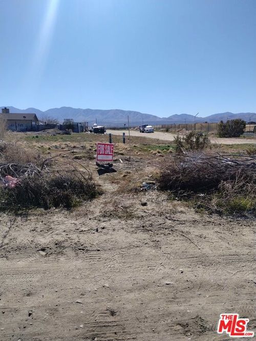 d-111 R12 E 12 Street, Sun Village, CA, 93543 | Card Image