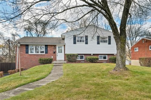 531 Fieldstone Dr, Monroeville, PA, 15146 | Card Image