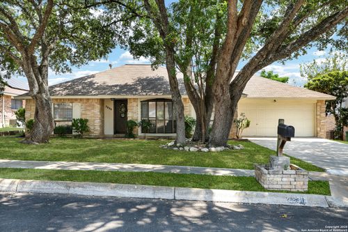 7830 Lark Rdg, San Antonio, TX, 78250-4718 | Card Image