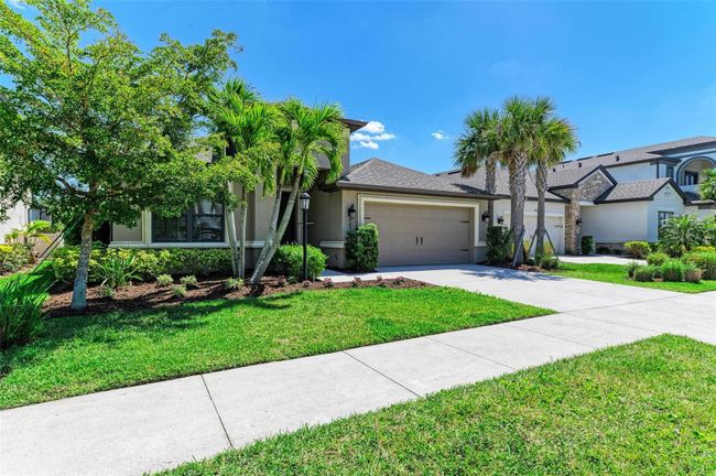 9092 Luna Lane, House other with 3 bedrooms, 2 bathrooms and null parking in Sarasota FL | Image 6