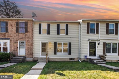 7 Gloucester St, Harrisburg, PA, 17109-4451 | Card Image