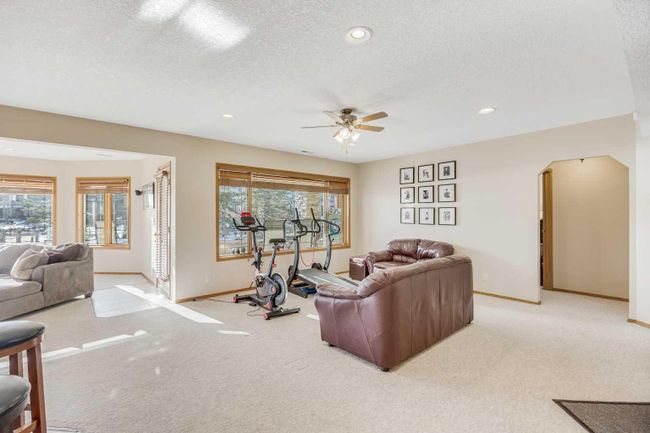 76 Chaparral Cove Se, Home with 3 bedrooms, 3 bathrooms and 4 parking in Calgary AB | Image 28