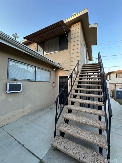 apt-b-114 S 6th St, Alhambra, CA, 91801-3608 | Card Image