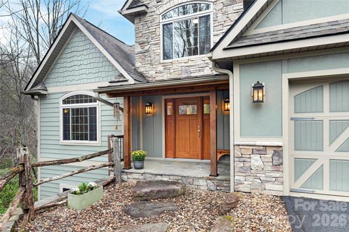 123 Isuhdavga Ct, Brevard, NC, 28712-6258 | Card Image