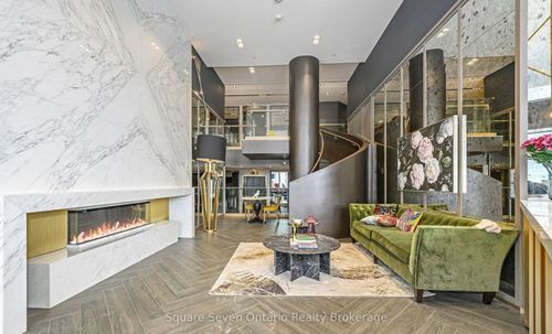 820-395 Dundas St W, Oakville, ON, L6M5R8 | Card Image