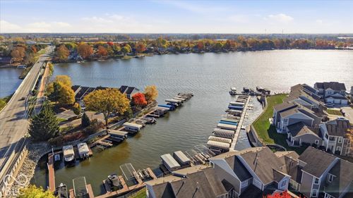 20856 Waterscape Way, Noblesville, IN, 46062-8369 | Card Image