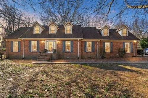 175 Travis Trl, Mc Minnville, TN, 37110-9042 | Card Image