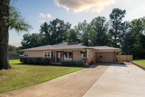8033 Chambers St, Millington, TN, 38053-1744 | Card Image