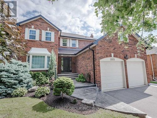 1469 Sprucewood Terr, Oakville, ON, L6M2R2 | Card Image