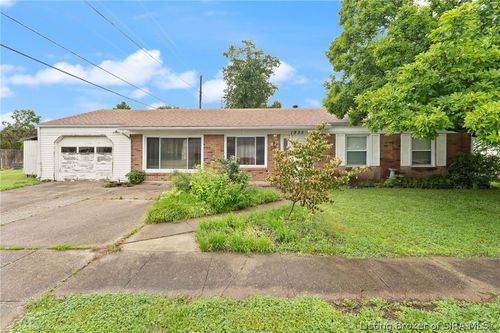 1935 Lilly Lane, Jeffersonville, IN, 47130 | Card Image