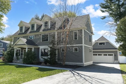 15 York Rd, Winchester, MA, 01890-3831 | Card Image