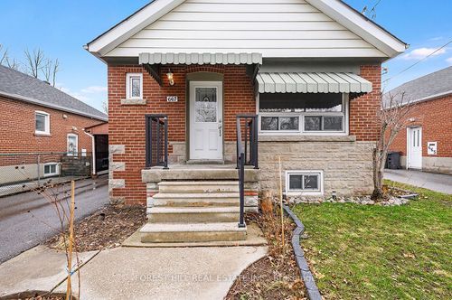 667 Pharmacy Ave, Scarborough, ON, M1L3H7 | Card Image