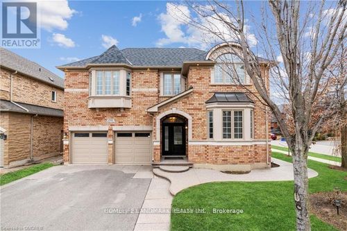 2384 Parkglen Ave, Oakville, ON, L6M4Y5 | Card Image